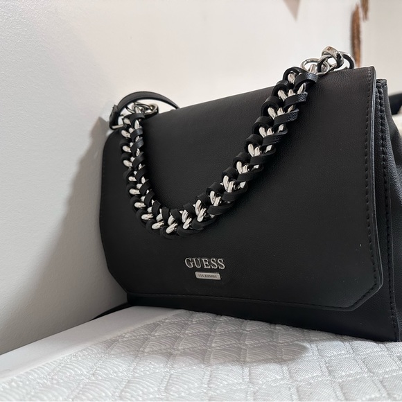 Guess Handbags - Guess Purse